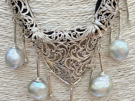 kalung mutiara